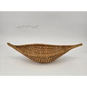 Handwoven Banana-Shaped Wicker Basket – Rustic Farmhouse‎ Décor